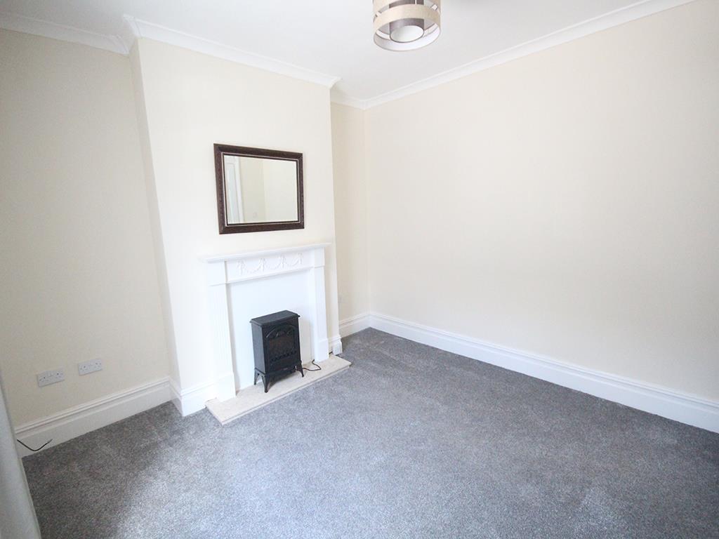 3 bedroom mid terrace house To Let in Barnoldswick - IMG_6958.jpg